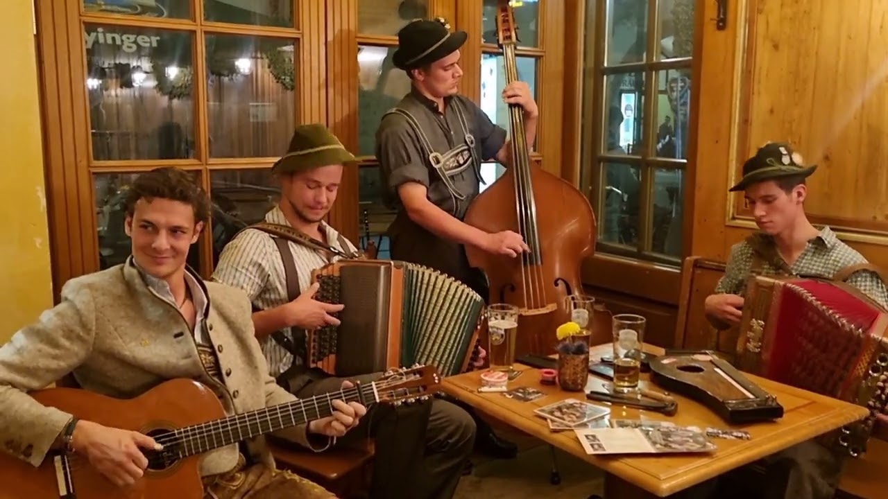 D'Oimhittn-Musi Im Mohrenstüberl Polka