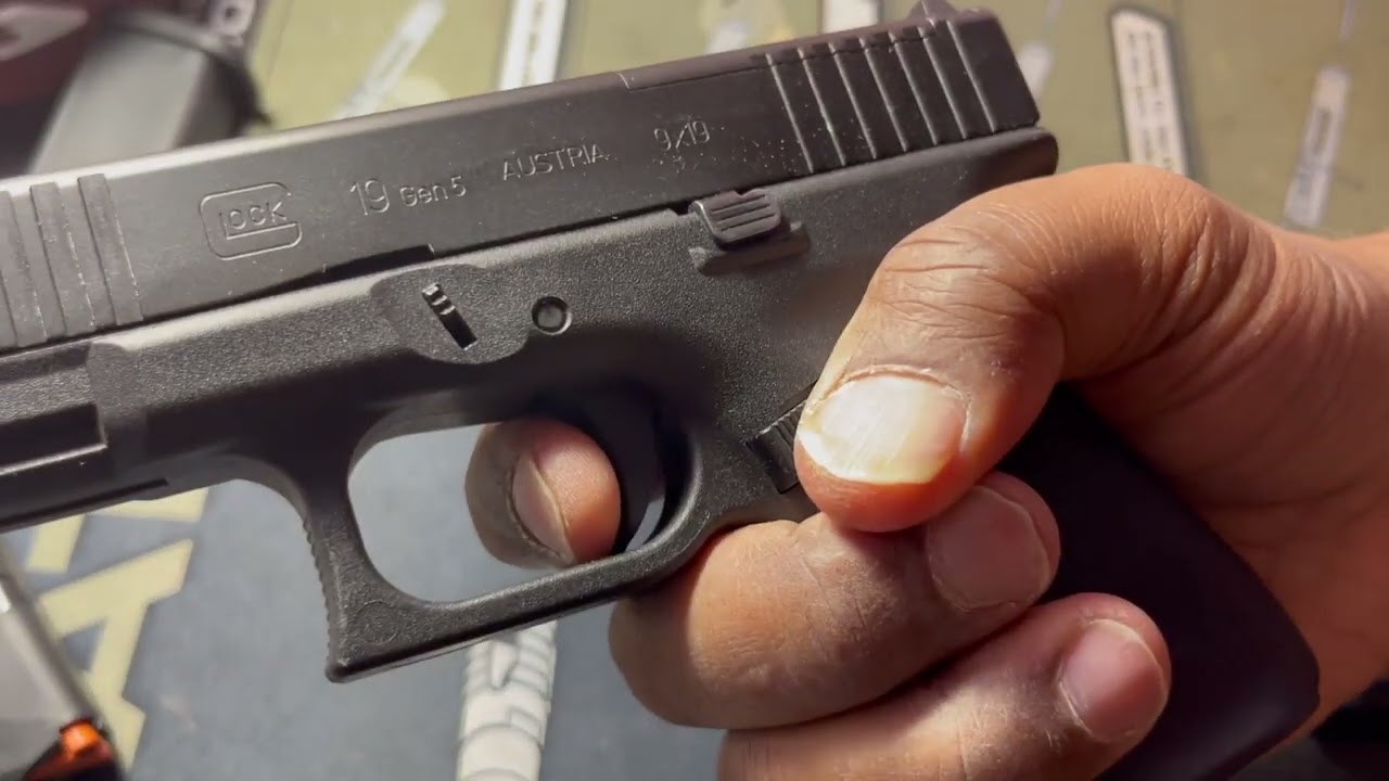 Glock 19 Gen 5 MOS FS Review l Table Top Review