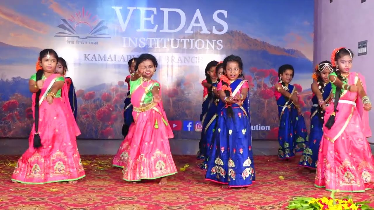 Vedas Kamalapuram Branch Annual Day 2023 - 2nd Class Kids performing Aha Na Pelli Anta Song