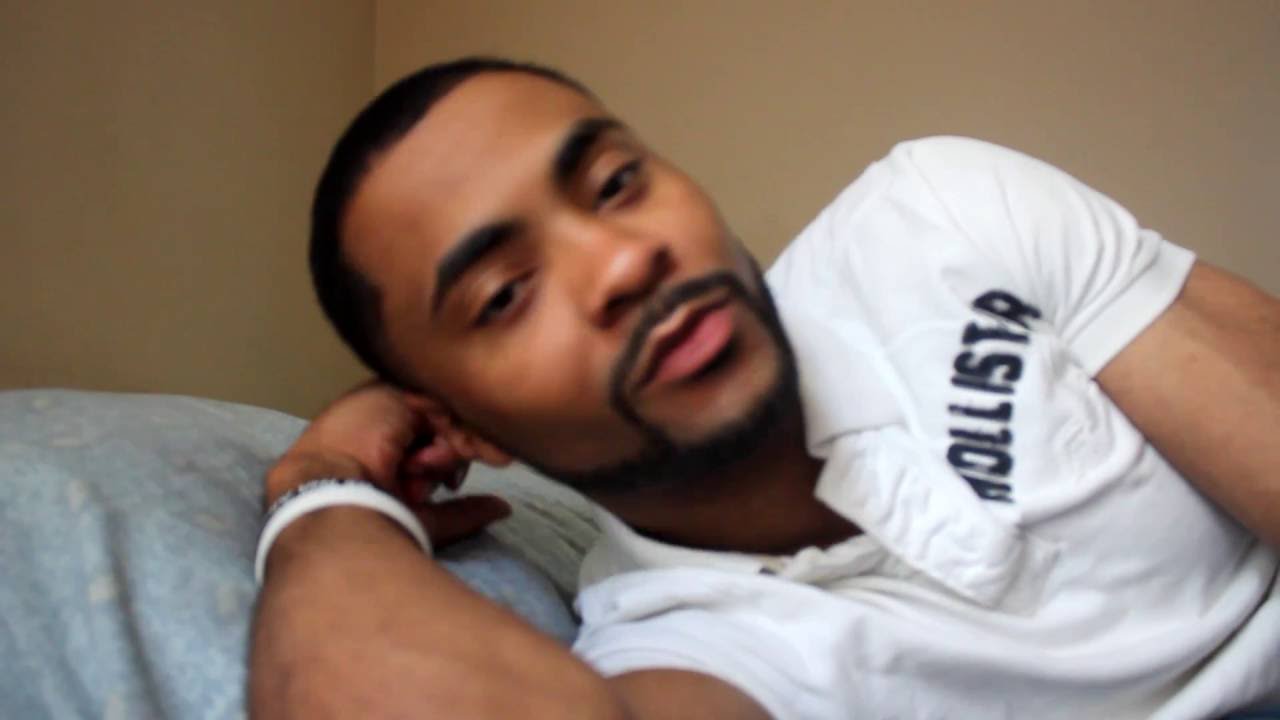 ASMR Boyfriend Roleplay Part 6(Bed Time Contemplation)Soft fan, kissing, whispering, rubbing hands