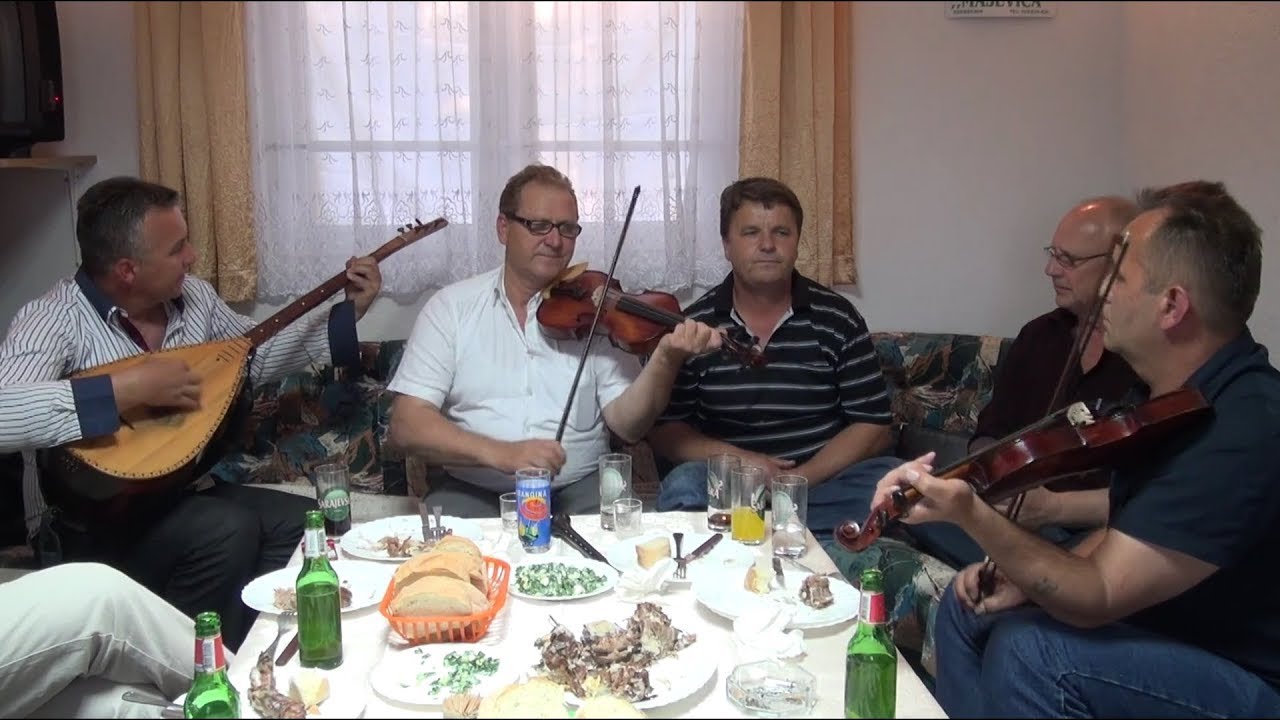 Sifet, Adil, Bebe, Cazim i Hamdija - Svi su dani srebrom okovani [Uzivo]