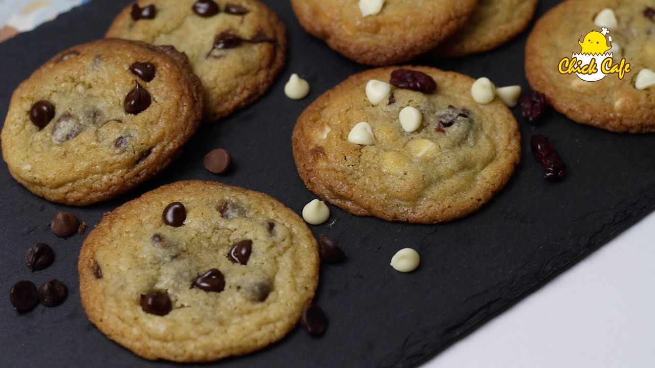 Dark Chocolate Chip and White Chocolate Chip Cookiesสูตรซอฟคุกกี้ ( ไม่ต้องพักเเป้ง)
