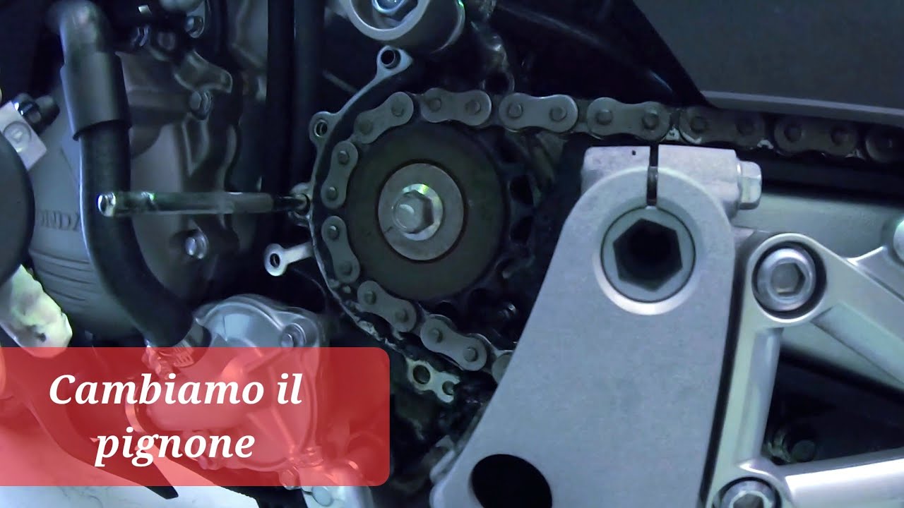 Come sostituire il pignone alla mia Honda Crossrunner? Passiamo da 16 a 18 denti!