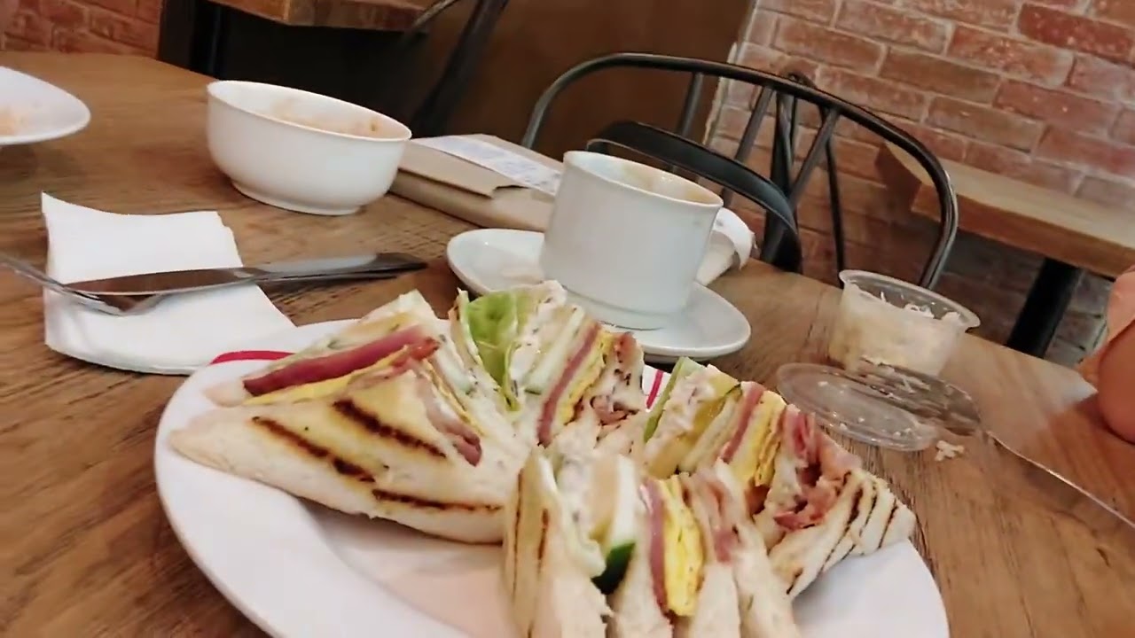 JD Bakery Caf&eacute; Iloilo 🧁
