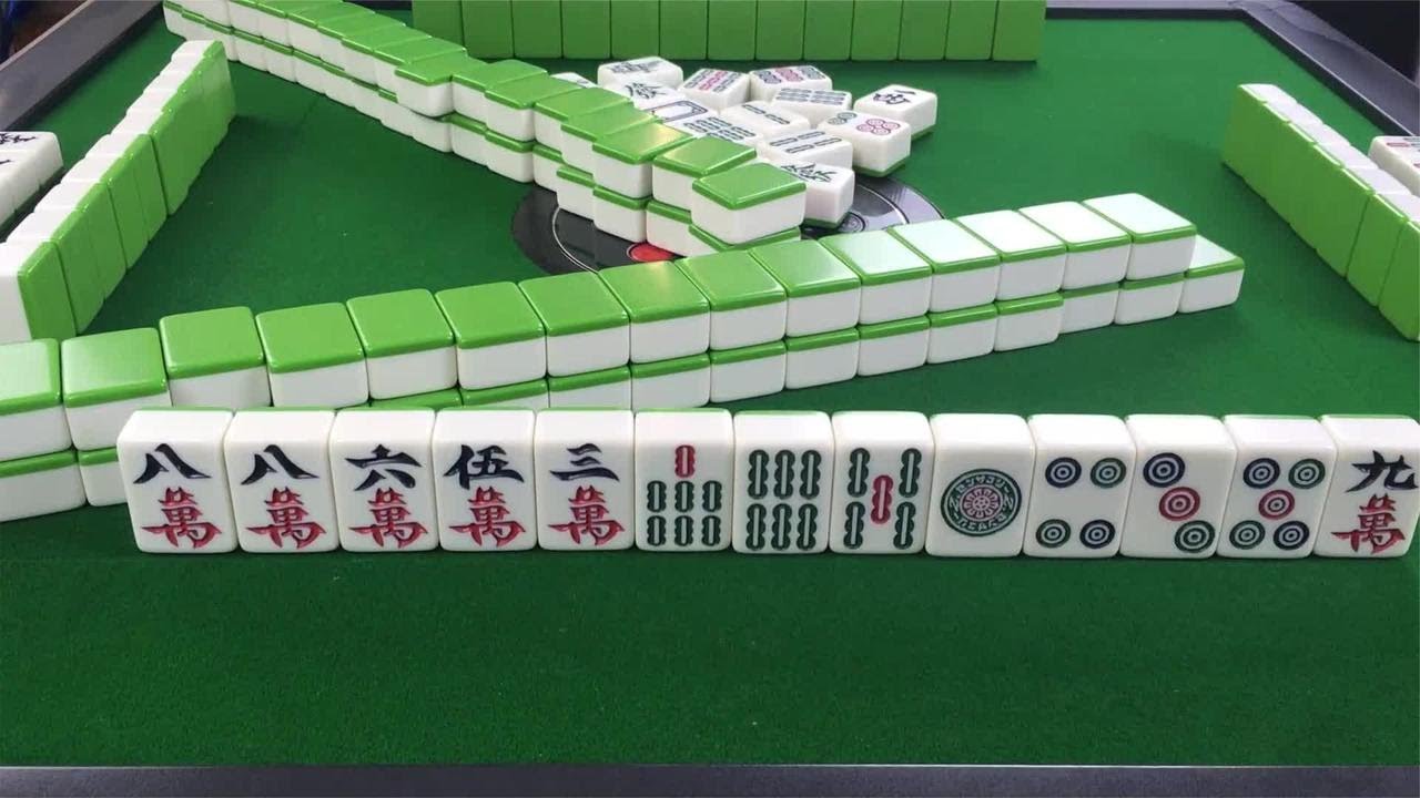 这个手气也是没谁了，这样上手牌也能稳坐庄家，佩服了