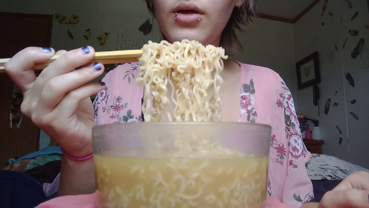 ASMR Ramen / Swallowing Whole Noodles / Gulping Sounds