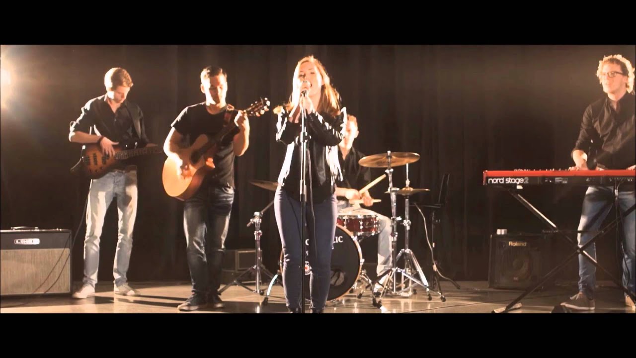 Wonderwoman - leaf (musicvideo by Jim & Rick)