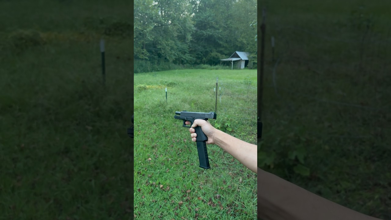 Glock 19 Gen4 with 32 round magazine 9mm #usa #gun #handgun #g19 #glock19 #9mm #shorts #subscribe