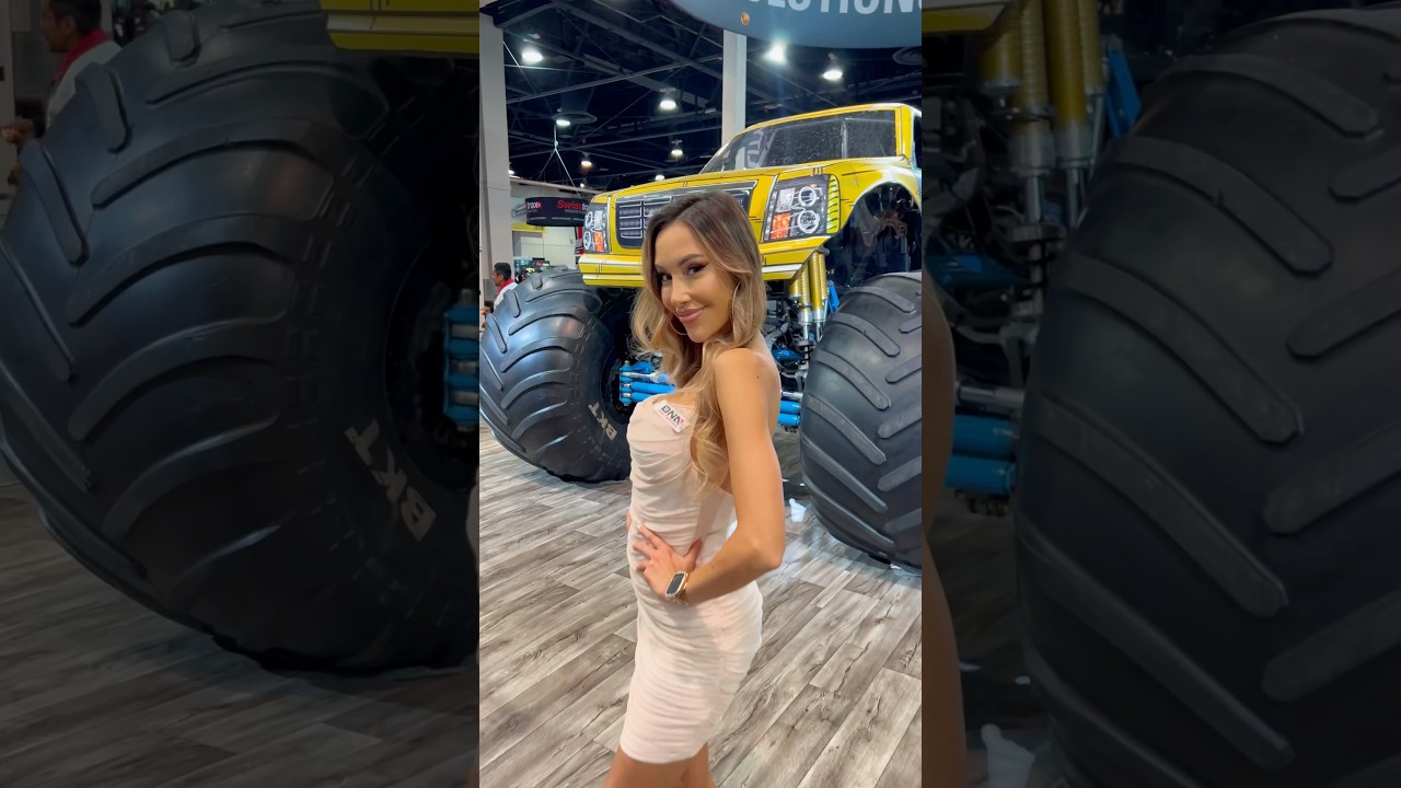 Nice rack found at the SEMA show! #truck #sema #sema2024 #carcommunity 💃 @alexiacortez