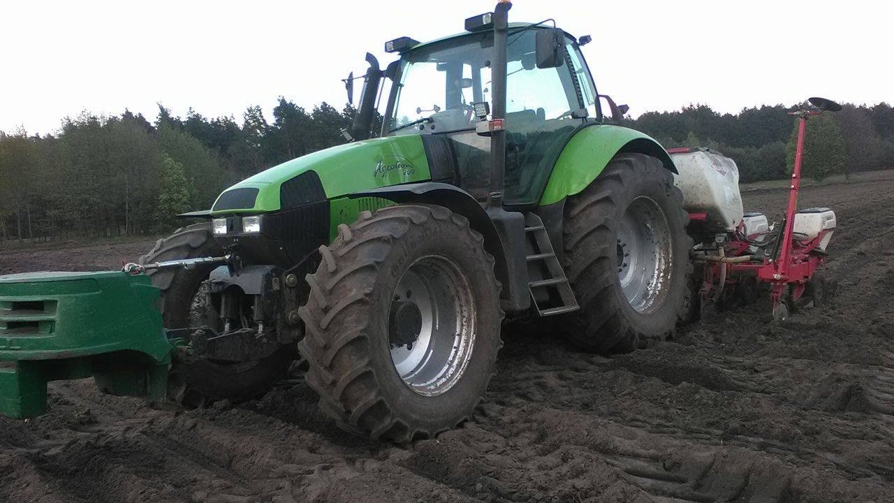 Siew Kukurydzy 2017. Deutz Fahr Agrotron 200 Claas Arion 620. Mafia Ostròwek.