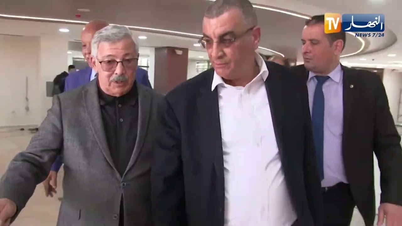 تندوف :  زيارة ميدانية لأشغال الخط المنجمي الغربي للسكة الحديدية