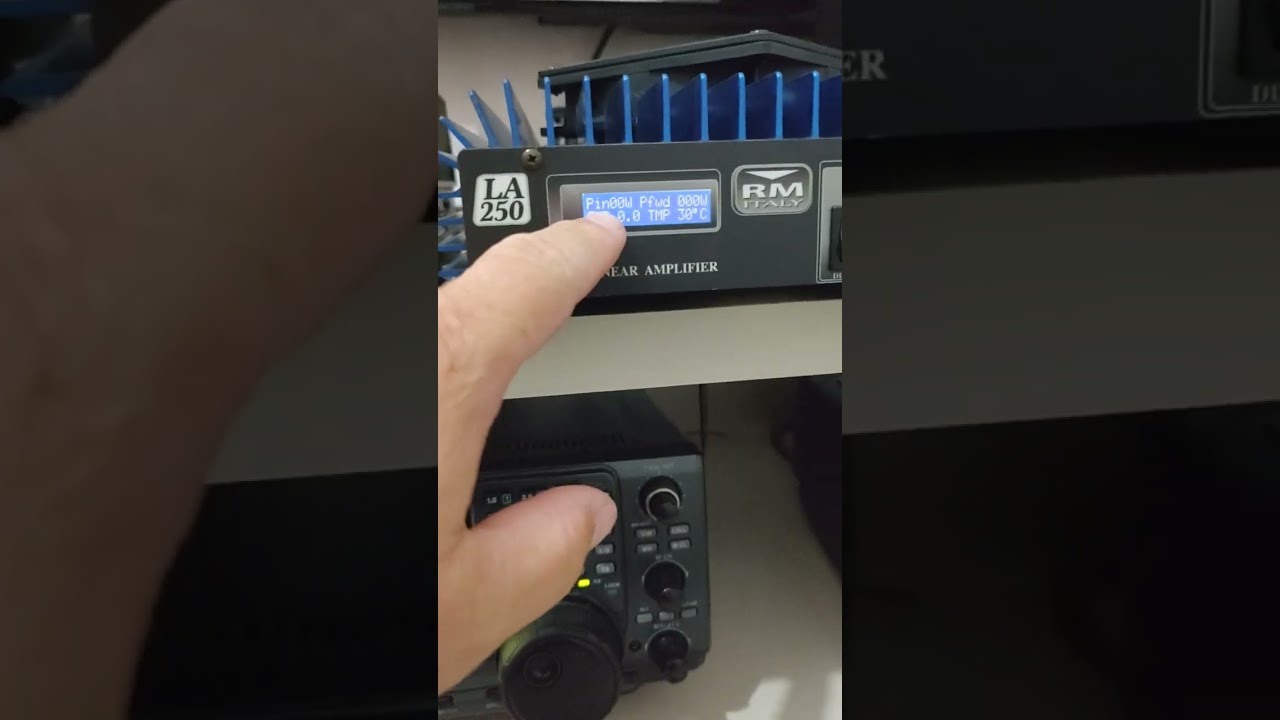 demostração do linear de VHF LA 250 RM italy pp5tx