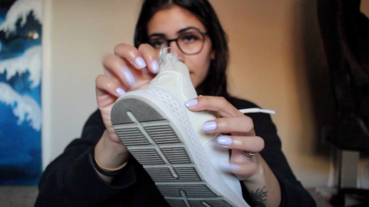 ASMR More Shoe Tapping/Scratching!