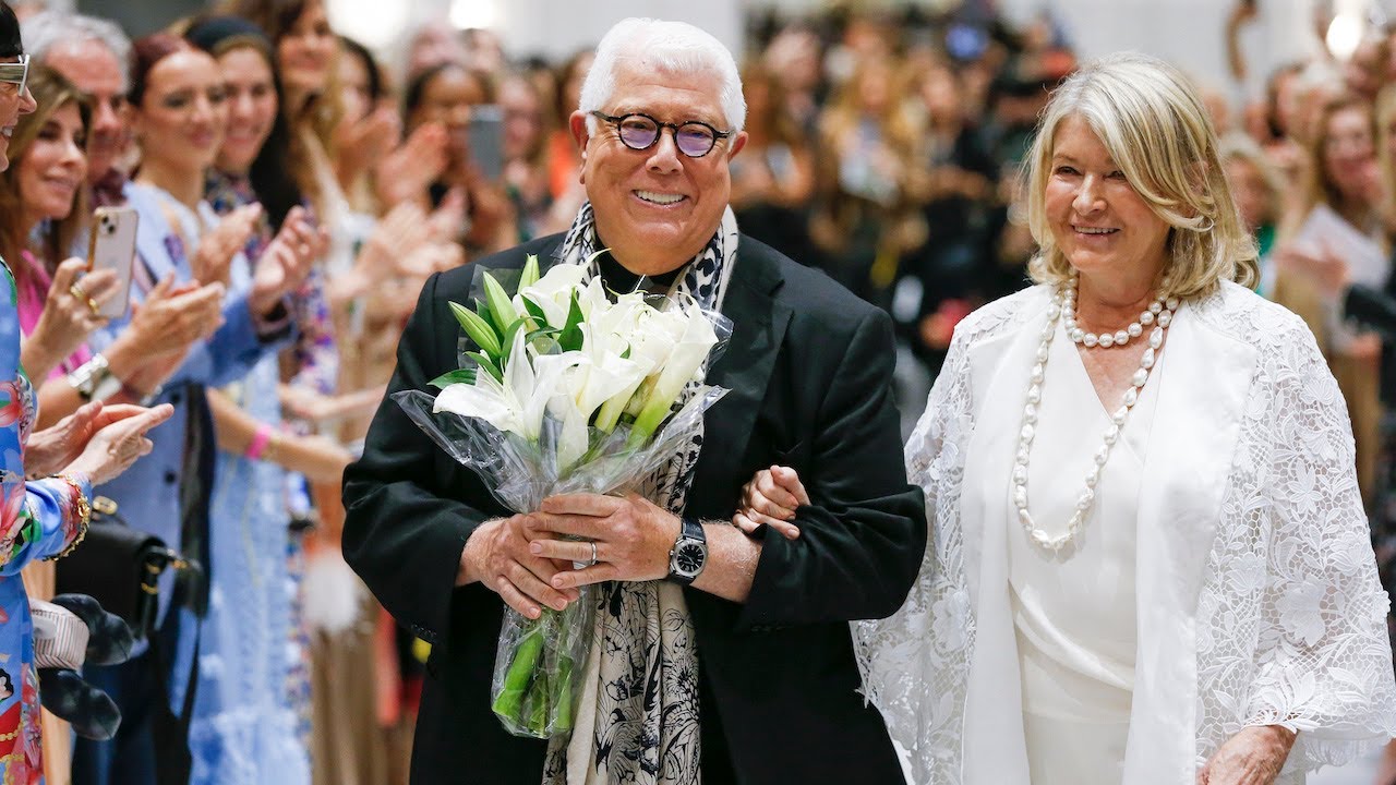 Dennis Basso Spring 2023 NYFW
