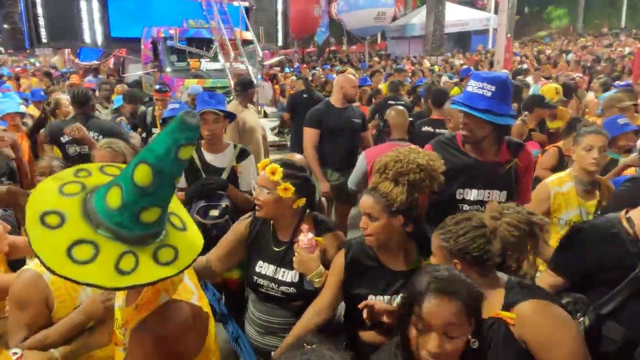 Carlinhos Brown - Fricote - Camarote Andante - Circuito Dodô - Carnaval 2025 - Sábado