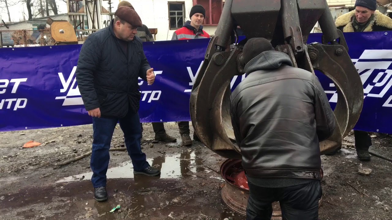 Змагання водіїв навантажувачів #FUCHS #metallolom