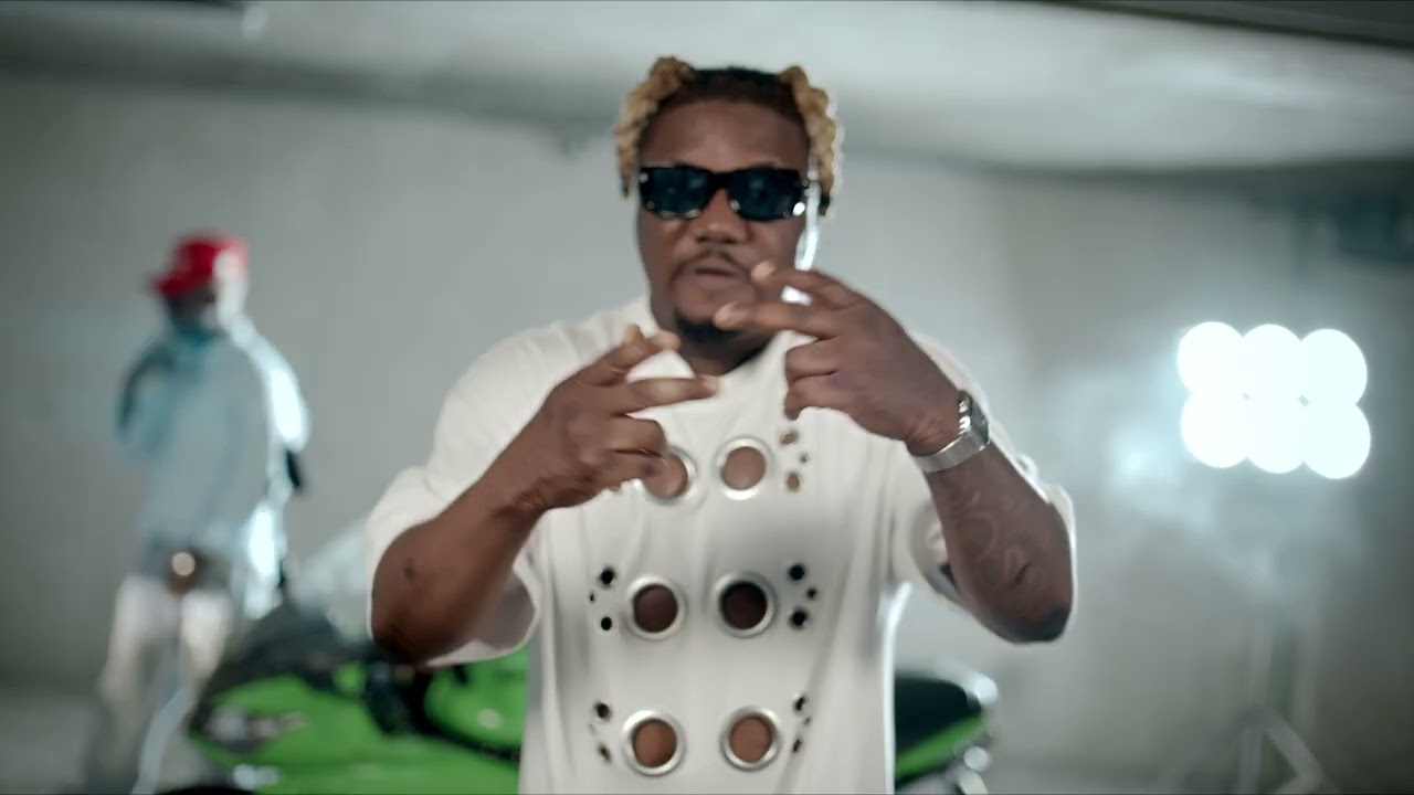 CDQ x Reekado Banks - KAWASAKI (VISUALIZER)