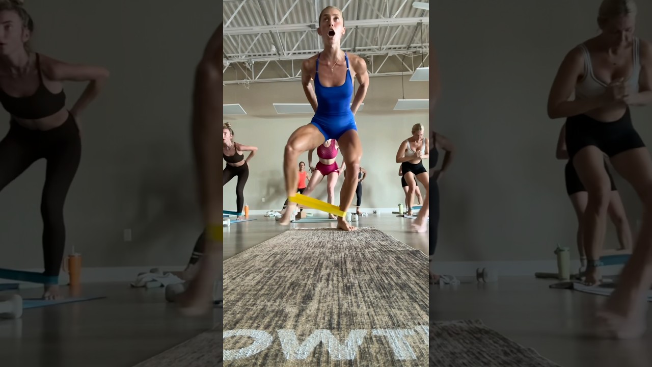 Are you taking this fitness class? #matworkout #fitnessinstructor #groupworkout #fitnessgoals