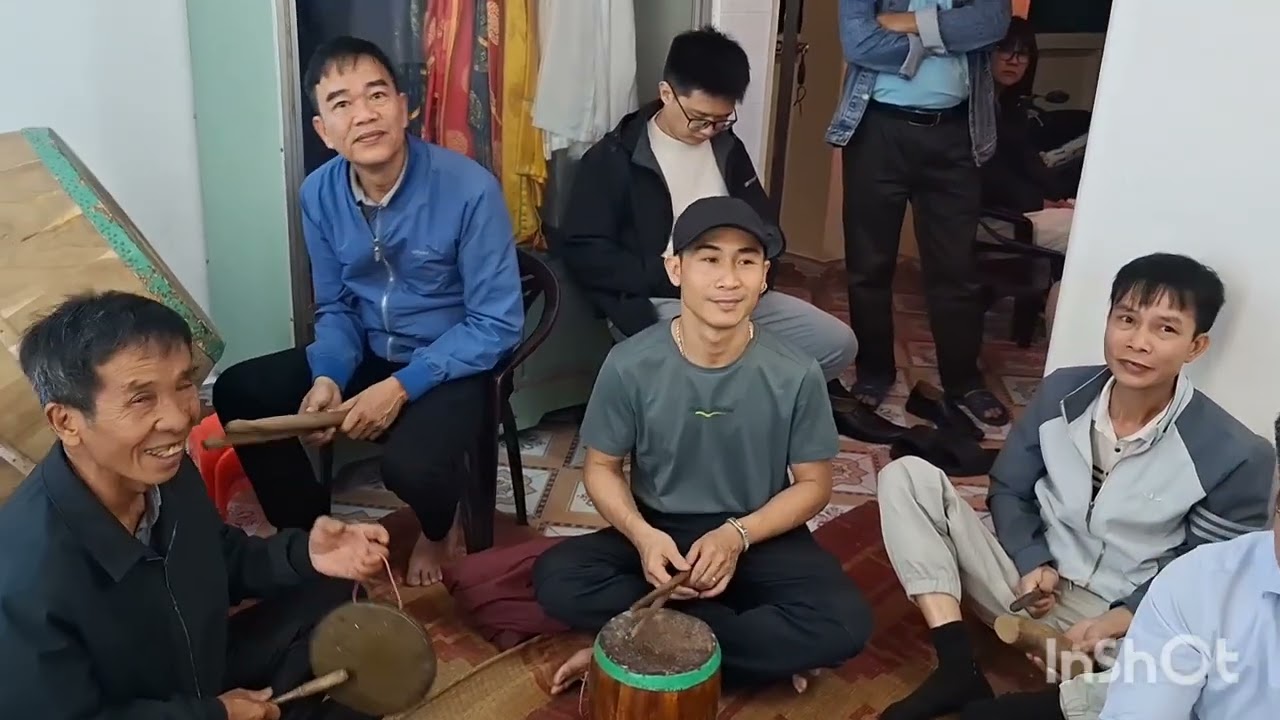 Giao thừa trên từ đường Họ Phạm xã Kiến Xương 17022026