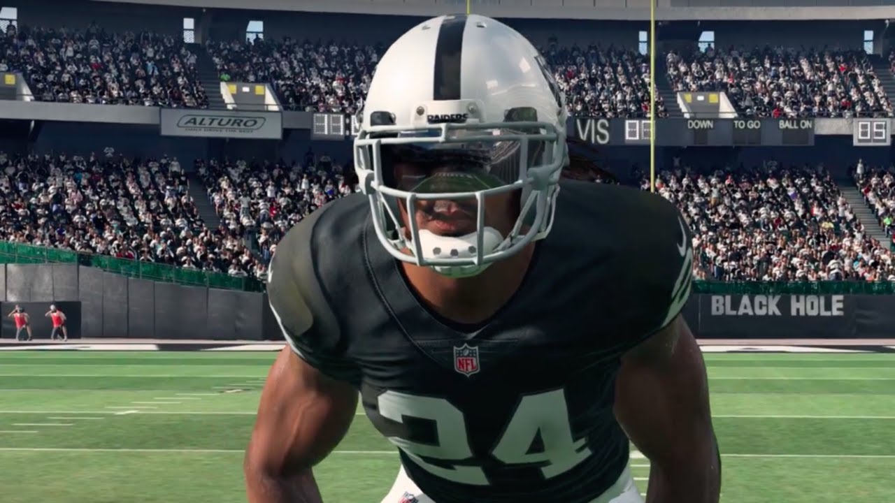 Madden NFL 18 Official Xbox One X Enhanced Trailer