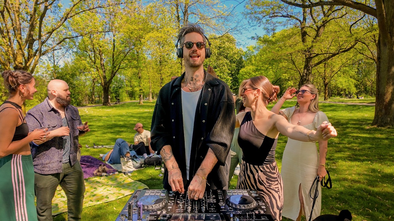 Groovy House Music Mix | Sunny Day in the Park | Warm & Social Summer Grooves