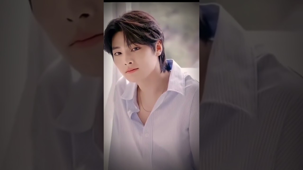 Eye contact with Yang jeongin