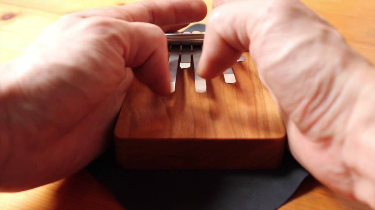 HOKEMA Kalimba B7