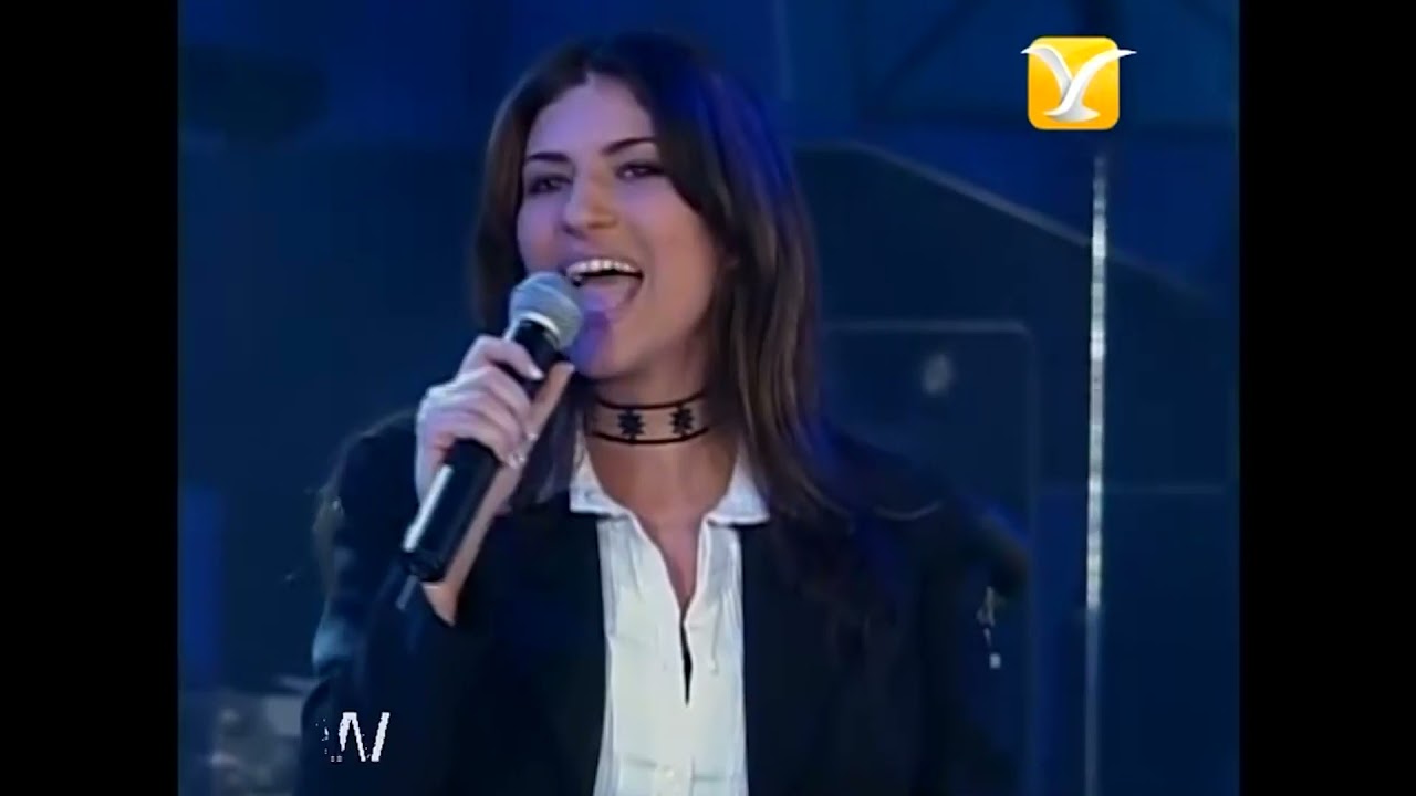 Laura Pausini - Escucha Tu Corazón -  Festival de Viña 1997