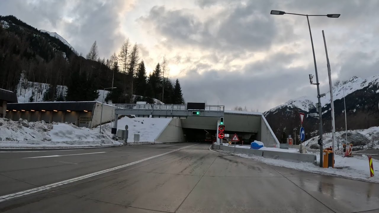 Arlbergtunnel Österreich / Ost-West