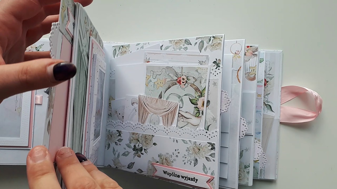 Scrapbooking album dla dziewczynki z kolekcji Tiny Miracle i Baby Joy