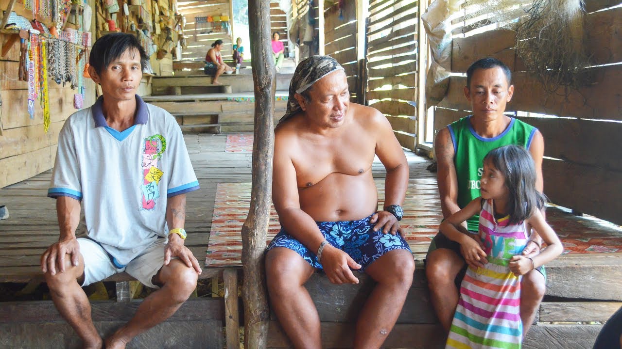 ВПЕРВЫЕ В ДОМЕ IBAN LONGHOUSE — Батанг-Ай, Борнео