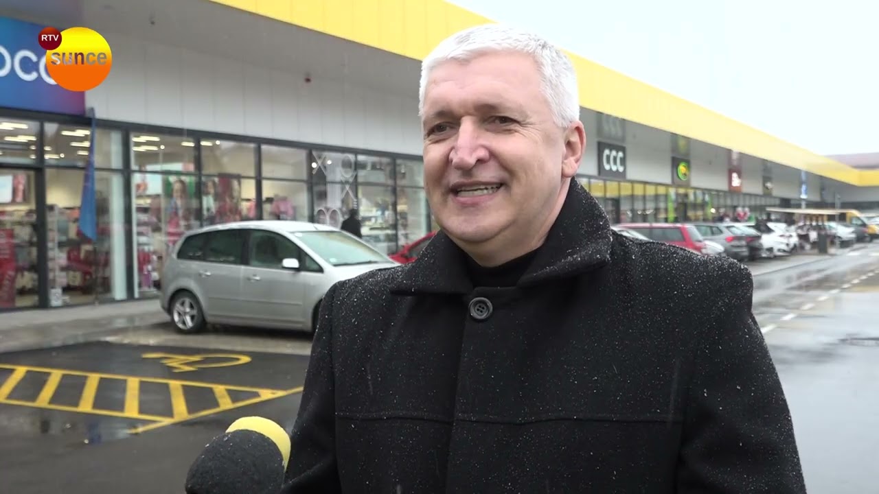 Otvoren tržni centar 