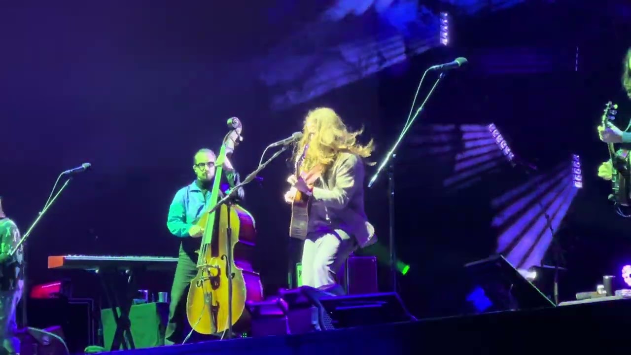 Billy Strings - Away From The Mire, Orion Amphitheater, Huntsville AL, 10/24/25, @MB_Music01 