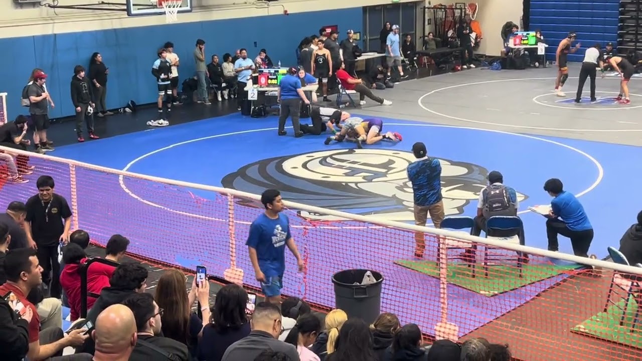 Aidan Diaz ERHS vs. Norwalk - 132lbs Consolation Champion Match Western Roundup F/S
