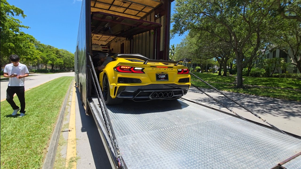 Taking delivery of My New 2025 Corvette ZO6/Z07 3LZ with carbon fiber Roof  