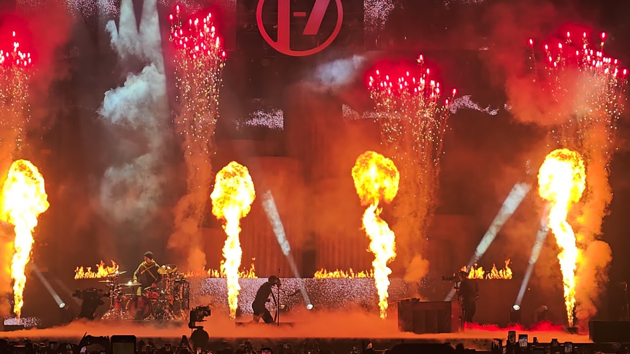 Twenty One Pilots - Clancy Tour - Live in Bologna - Havydirtysoul