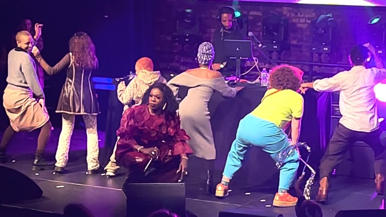Большой тверк-фестиваль Freedia! Толпа сходит с ума в Бруклине, Нью-Йорк | The Laundromat Project