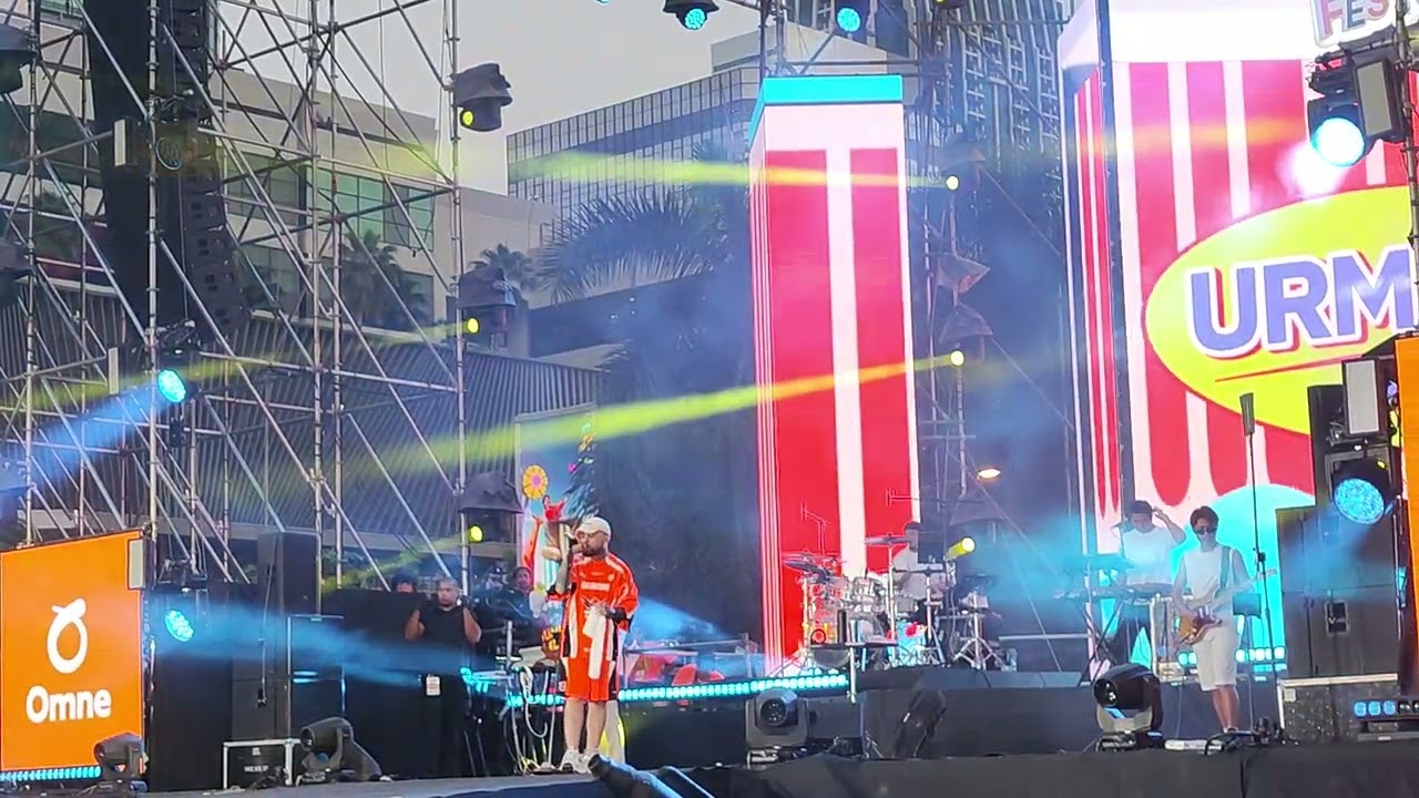 Uboy TJ : ไม่ติด (feat. Gavin .D) @ FWD Music Live Fest # 3 - CTW【4K 60FPS】
