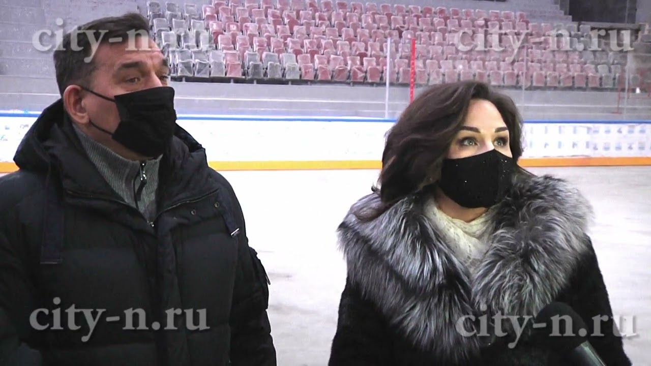 Сергей Кузнецов показал хоккейным болельщикам-блогерам Арену кузнецких металлургов изнутри