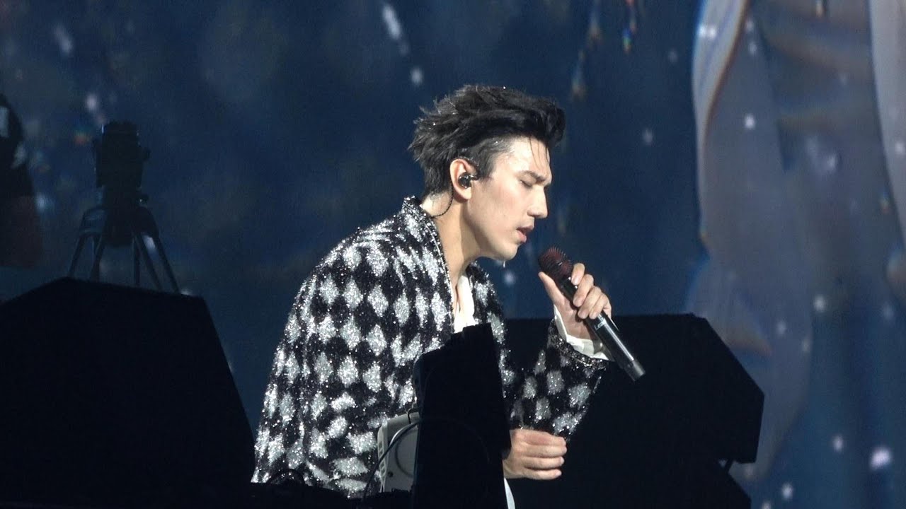 [Fancam 4K] S.O.S D'un Terrien en Détresse | Dimash Astana Stranger Concert 2024.09.14