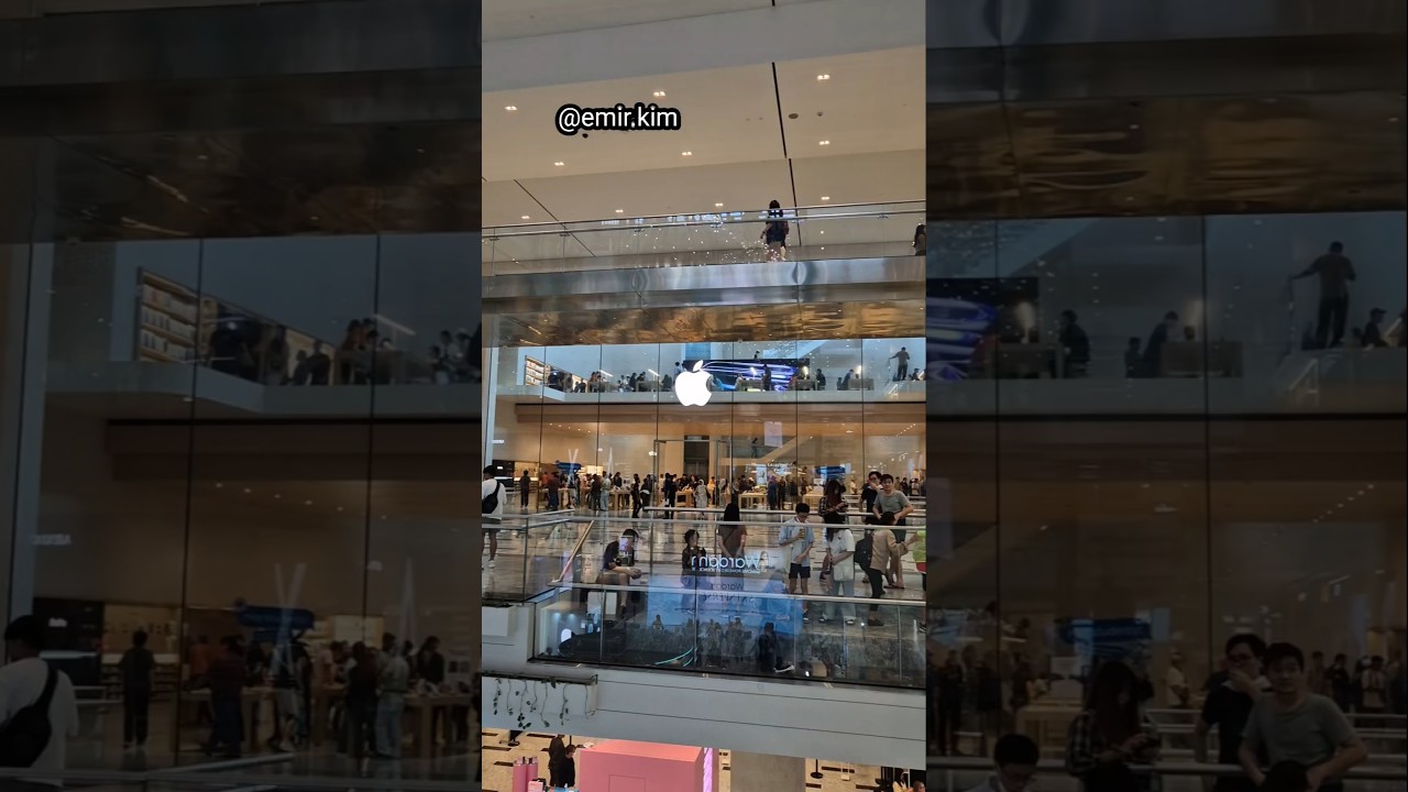Best Apple Store in the world TRX Kuala Lumpur Malaysia 🇲🇾 #applestore #trx #kualalumpur #malaysia