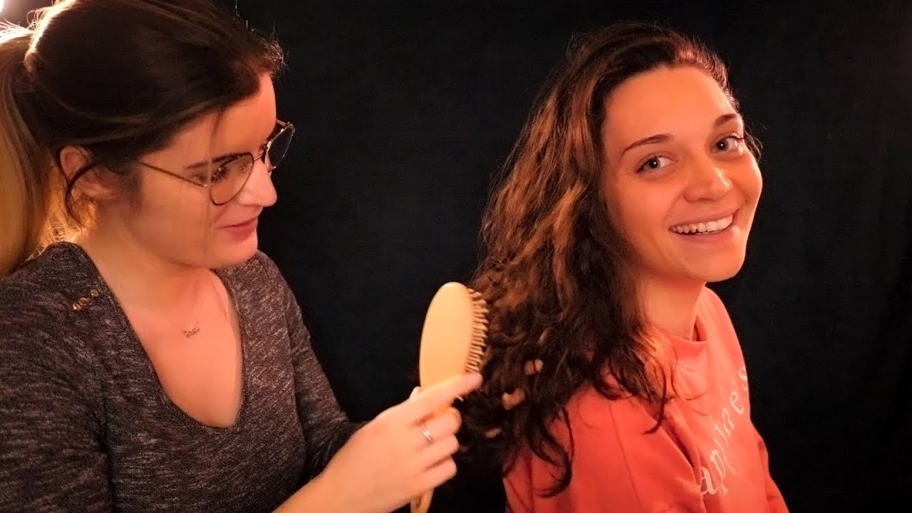 ASMR FR 🕊 JE COIFFE UNE ABONNÉE 💇🏻‍♀️ (Brossage, shampoing, spray...)