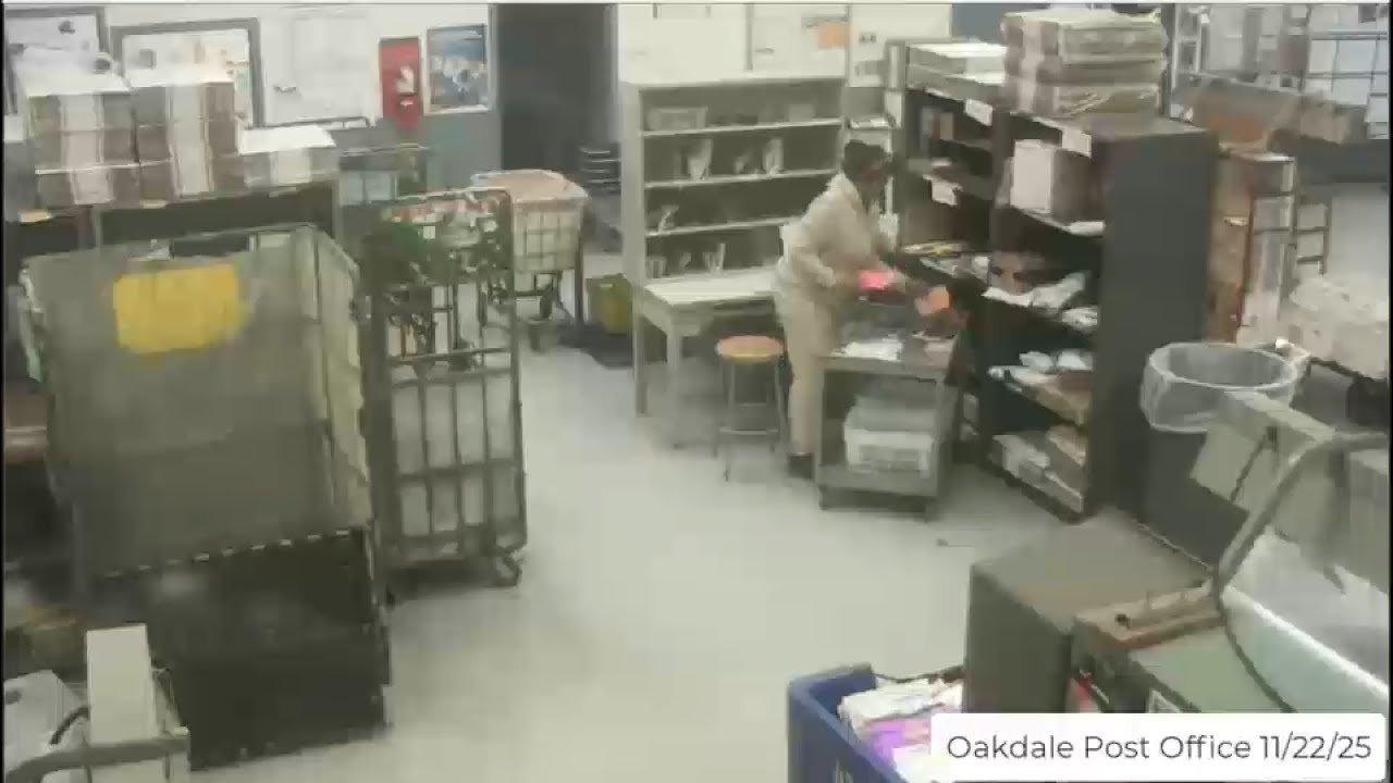 Long Island postal worker accused of stealing gift cards from mail