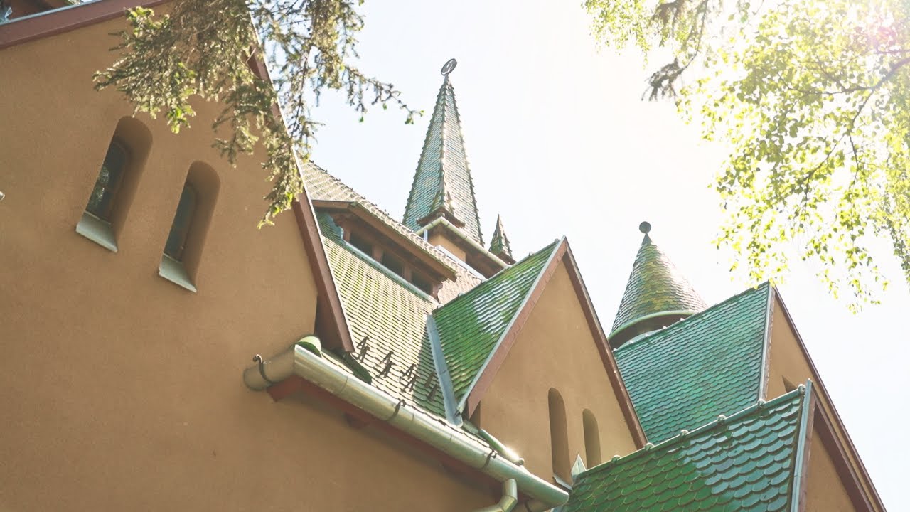 Erdély legjei – A kakasos templom