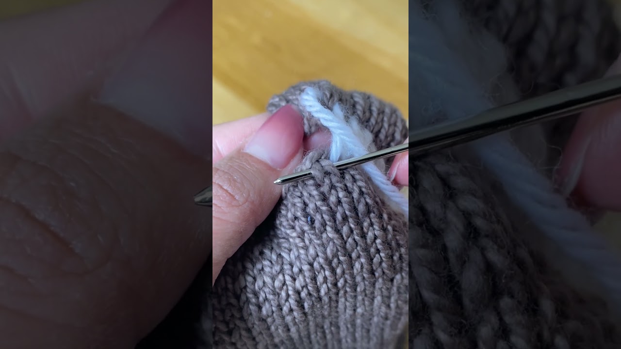 How to Seam Shoulder Bind-Off Edges Together  #knitting #knittingpattern