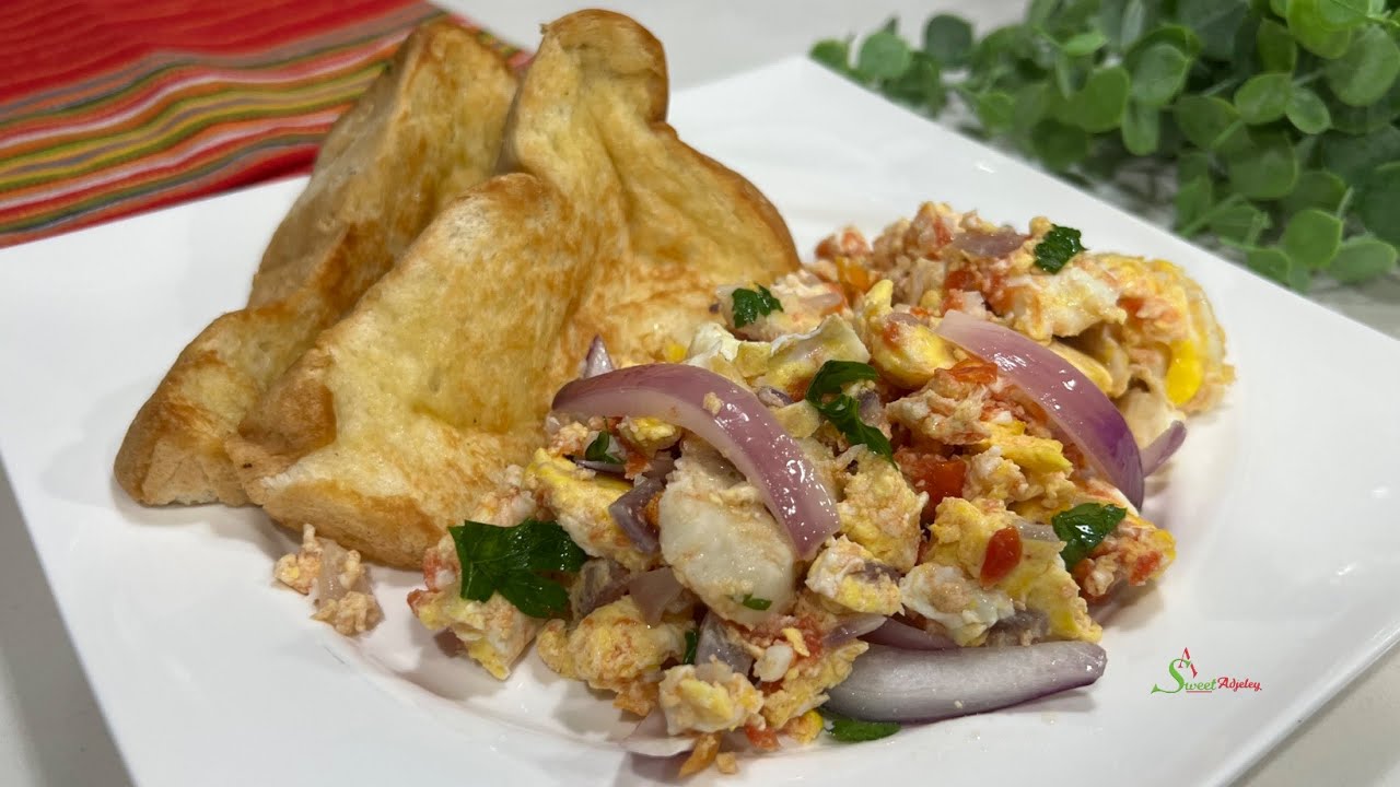 THIS EGG SAUCE WITH TOAST IS READY IN UNDER 15 MINUTES, MAKING IT A PERFECT BREAKFAST OR LUNCH IDEA