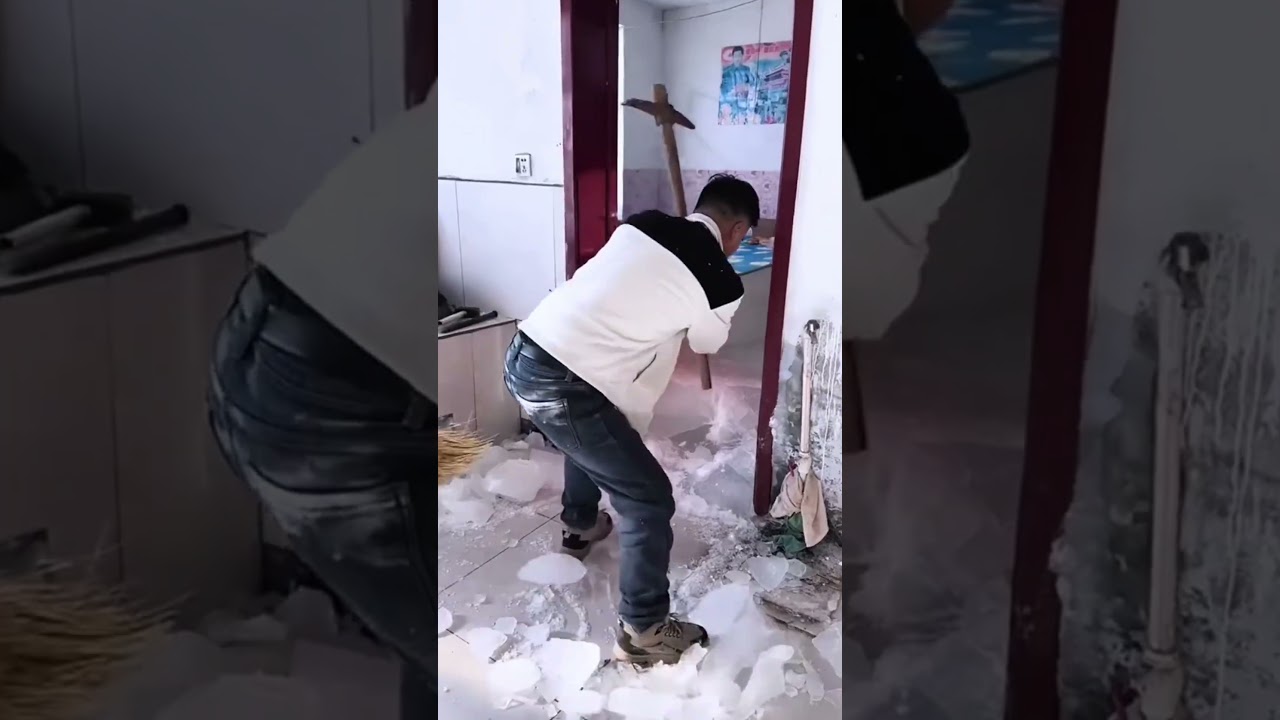 Satisfying Ice Crunch #asmr #snow #funny #odlysatisfying #ice #satisfying #fyp