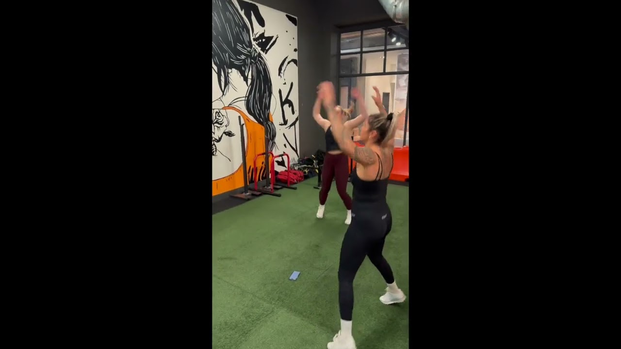 The Female Athlete Course Reviewed by Fortes - Strong queens