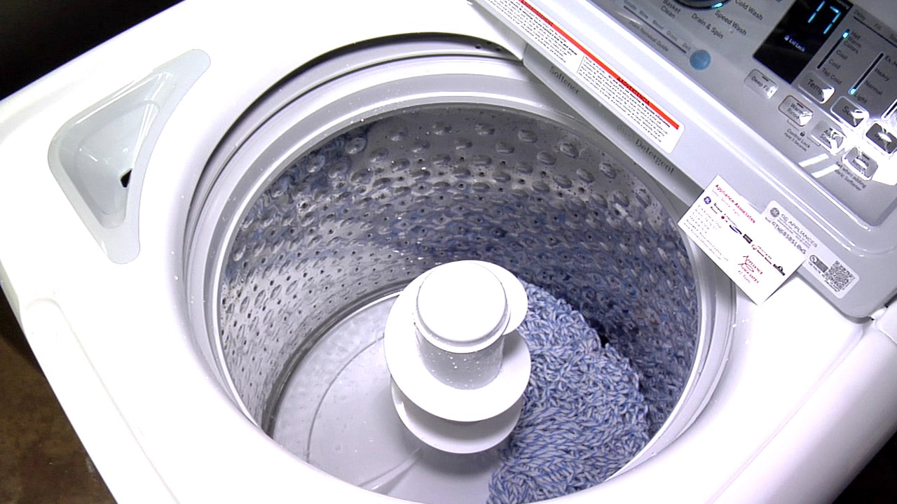 GTW685BSLWS GE Top Load Washer - Mop Head Test