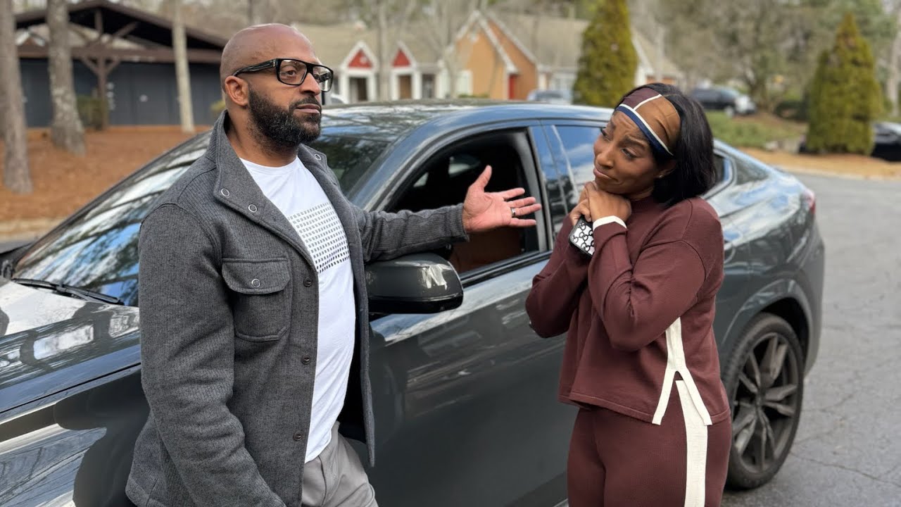Sharra asks Larry for one last huge favor so she can get her new house on the 15th